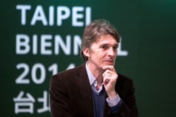 Nicolas Bourriaud, curador de la Bienal de Taipei.