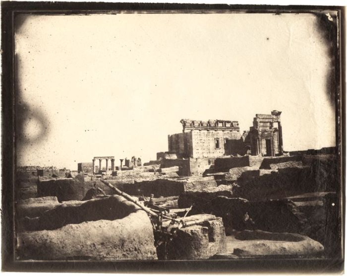 Louis Vignes, Templo de Bel, Palmira, Siria, (1864), impresión de Charles Nègre (albúmina)